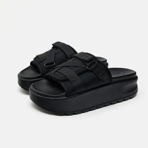 ZARA. FAUX FUR FLATFORM SANDALS